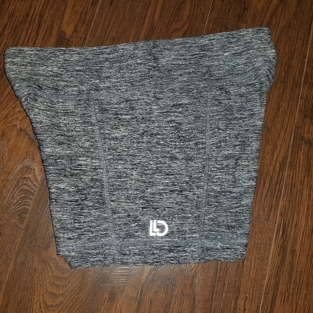Large shorts - Picture 2 of 4